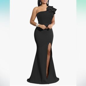 Elegant Black One-Shoulder Evening Dress